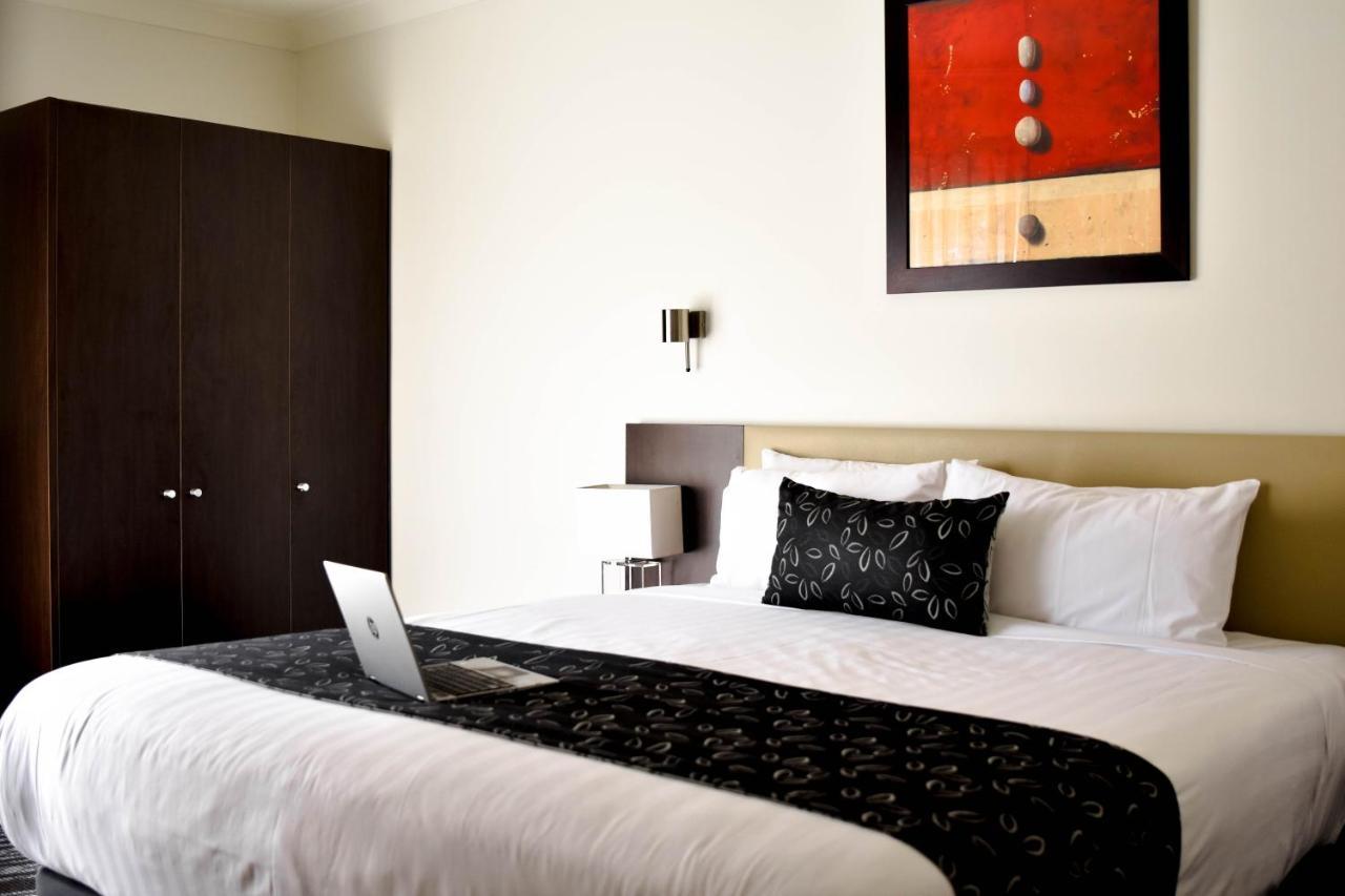 Hotel The Charles Wagga Wagga Exterior foto